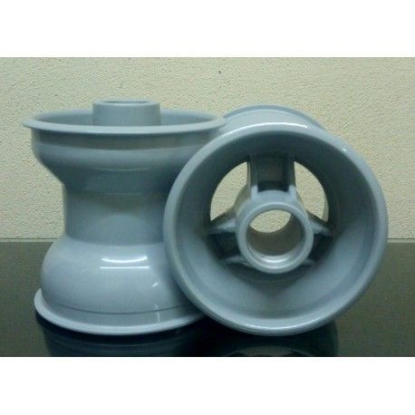 Llanta delantera desplazada calada